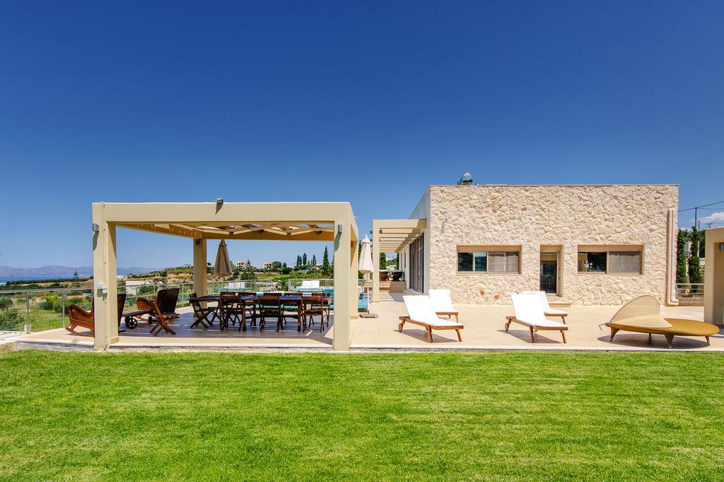 Villa Prigipessa Agia Marina Exteriör bild
