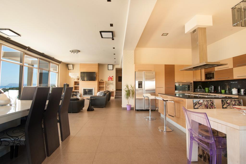 Villa Prigipessa Agia Marina Exteriör bild